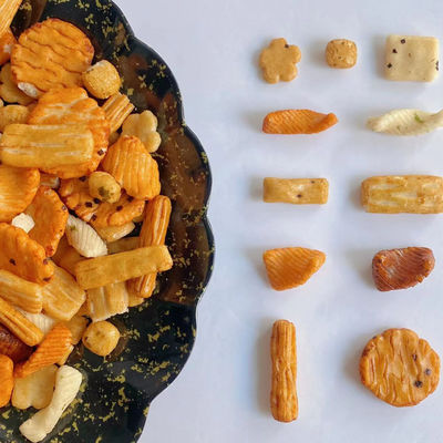 acheter Biscuits mélangés japonais de riz de paquet d'OEM de biscuits de riz de piments de Sause de soja online manufacture