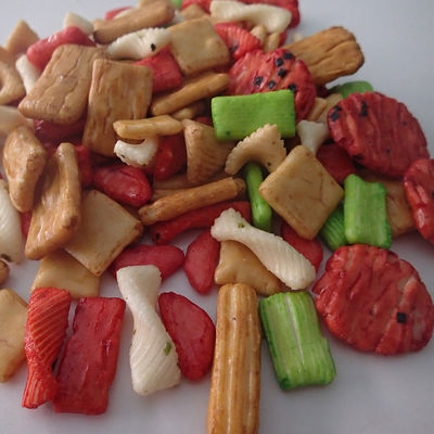 acheter Biscuits japonais semi mous japonais de sésame de biscuits de riz d'OEM online manufacture