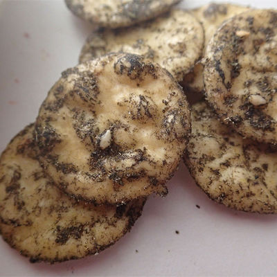 acheter Biscuit de riz de sésame de noir des biscuits 5kg de riz de Senbei de saveur de maïs online manufacture