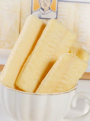 acheter Sensation d'œuf au beurre: des biscuits au riz torréfiés au four pour les amateurs de collations coréens online manufacture