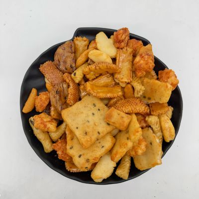 acheter Des biscuits au riz bouffés au goût salé, légers, croquants et convivial pour la famille. online manufacture