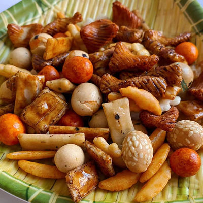 Bon prix Service des douanes de cuisson à hautes températures d'arachide mélangée de casse-croûte de biscuit de riz en ligne