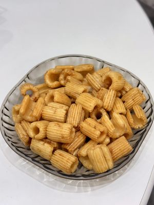 Bon prix Découvrez l'équilibre parfait entre la saveur et le croustillant dans les biscuits de riz aux crevettes épicées cuites au four en ligne