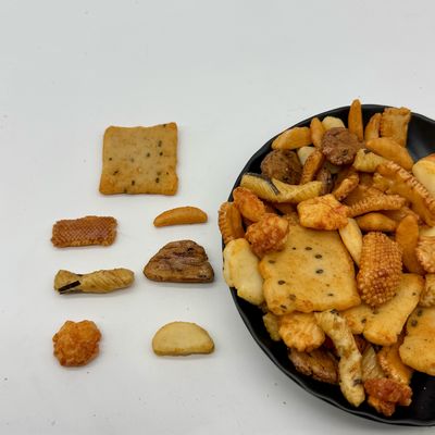 Bon prix Snacks à faible teneur en matières grasses Des biscuits au riz frit cuits pour la transformation personnalisée en ligne