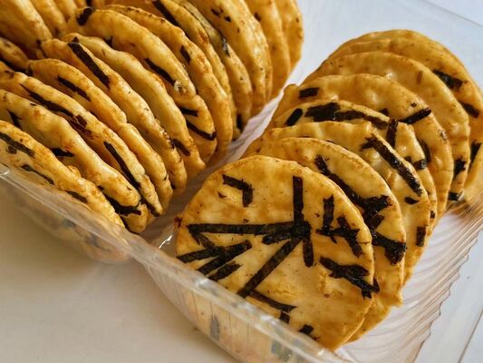 Bon prix Convient aux végétariens Snacks au riz salé Parfait pour les adultes Nutritifs Délicieux Choix de collations pour les fournisseurs de services alimentaires en ligne